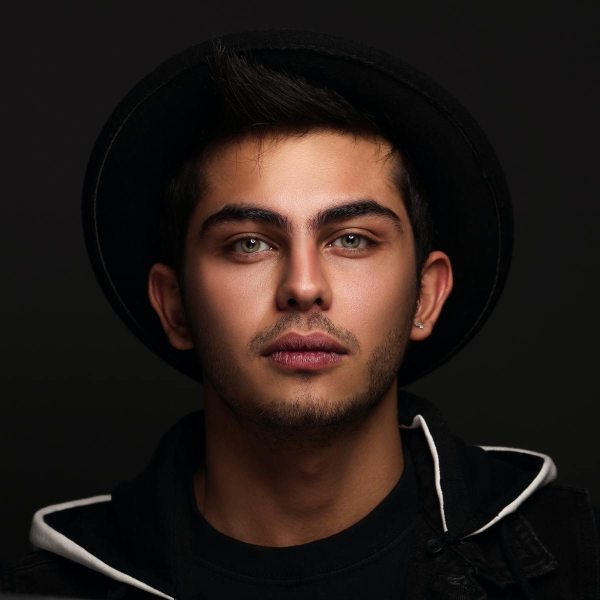 amir-seilsepour-5vg_SarQimA-unsplash